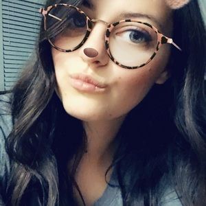 Meet your Posher, Mckenzee